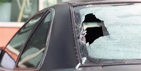 Car Rear Glass Replacement Services | AIS Windshield Experts