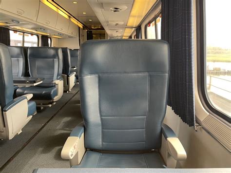 Amtrak First Class 的图像结果