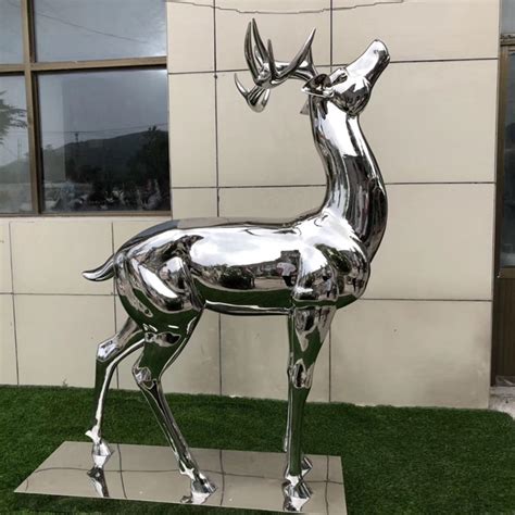 不锈钢镂空花纹鹿雕塑 户外发光款 长140x宽55x高206cm 一个-融创集采商城