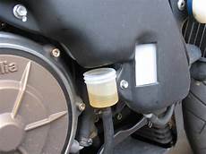 comment purger les freins d une voiture trucs et astuces n 176 7 purge et vidange du circuit de frein comment purger les freins d une voiture trucs et astuces n 176 7 purge et vidange du circuit de frein