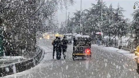 Heavy snowfall expected in Himachal Pradesh in next 48 hours, Yellow ...