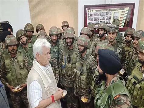 GOC Northern Command briefs J&K CM, Lt Guv about security situation