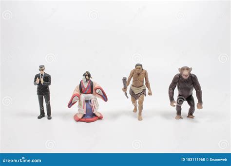 Human Evolution Scale 的图像结果