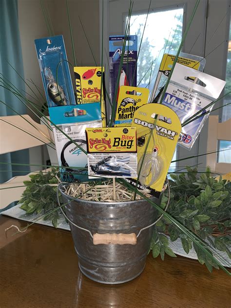 Raffle Gift Basket Ideas, Gift Baskets For Men, Themed Gift Baskets ...