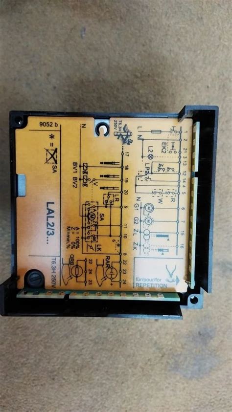Siemens Burner Controller - Siemens Control Box LME22.233C2 230v ...