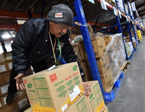 Fresno may allocate $250,000 to food bank amid SNAP delays | Fresno Bee