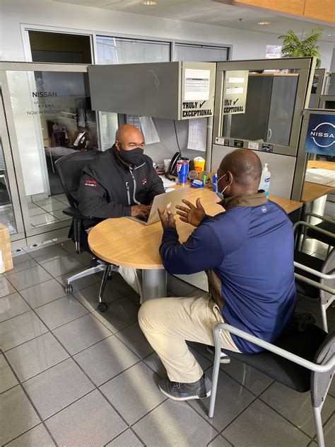 New ‎‎& Used Car Dealership | Lynchburg Nissan