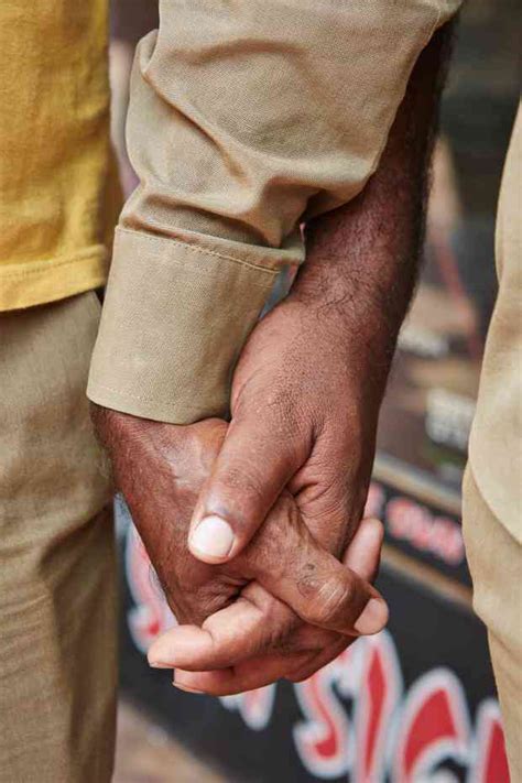 A British photographer captures the very Indian phenomenon on men non ...