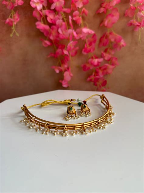 3 layer Pearl Hasli Choker – Ohbyozy