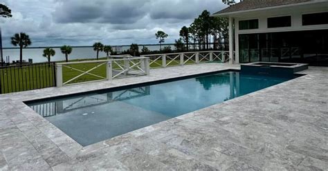 Expensive Pools 的图像结果