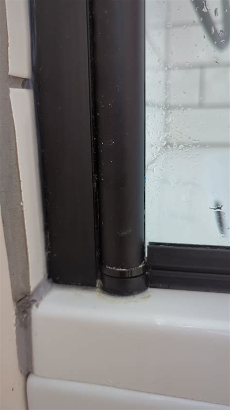 Shower screen leaking : r/DIYUK