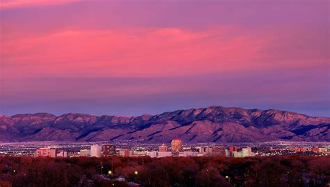 Reasons to Relocate to Albuquerque