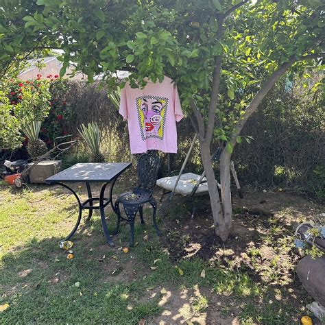 Coca-Cola Women's Pink and Red T-shirt | Depop