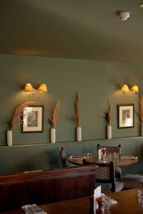 THE PEMBROKE ARMS HOTEL (Wilton) - Hotel Reviews, Photos, Rate ...