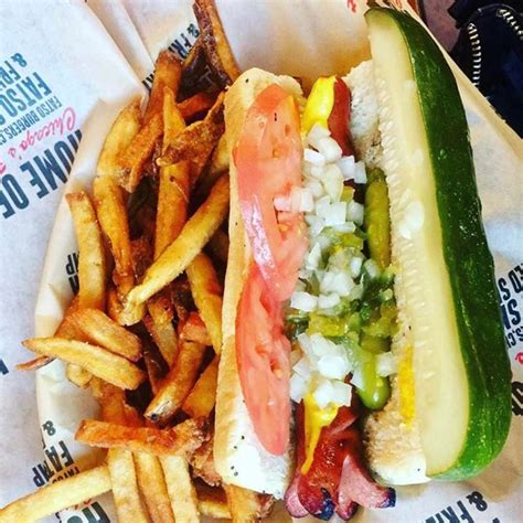 24 of the Best Hot Dogs in Chicago, Ranked | UrbanMatter