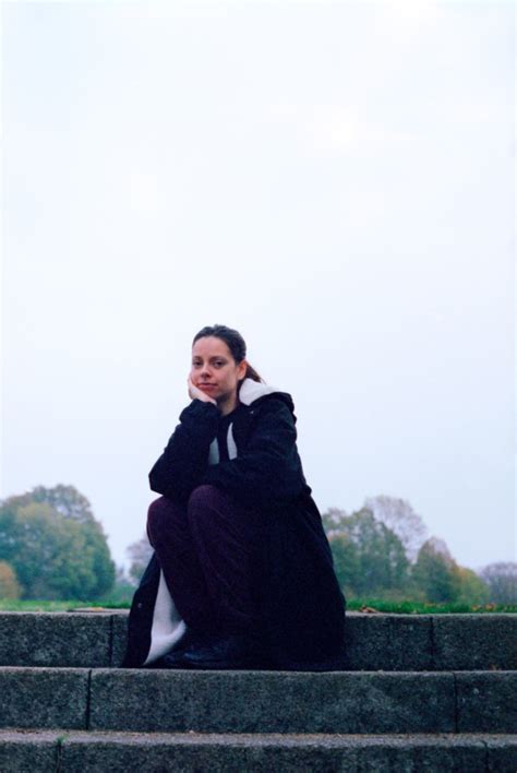 Tirzah shares new single, "Send Me" | News | Domino - Domino