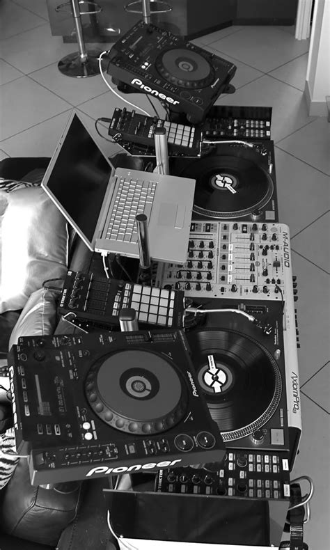 Discover All Music Genres and Artists