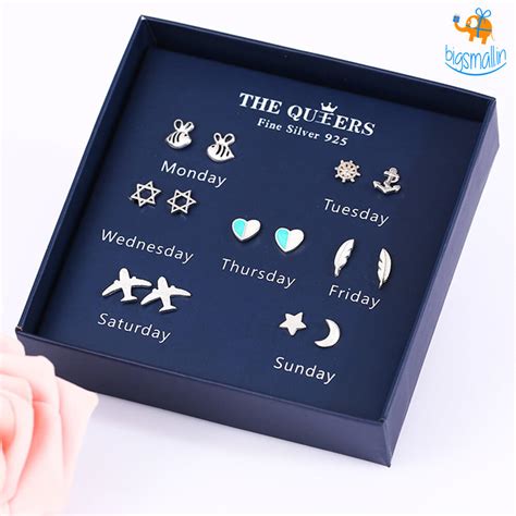 Stylish Earrings for Her - 7 Unique and Beautiful New Year Gift Ideas ...