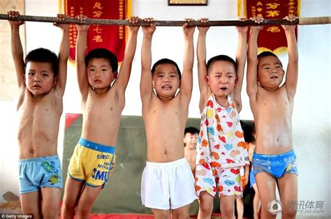 体操儿童暑假魔鬼训练引外媒关注[1]- 中国日报网