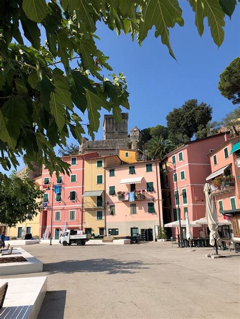 PINO DEPENDANCE (San Terenzo) - Hotel Reviews, Photos, Rate Comparison ...