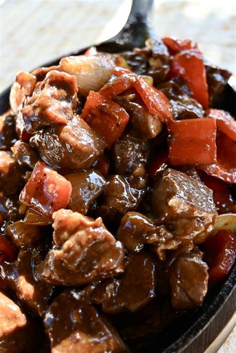 Authentic Chinese Black Pepper Beef - Highkeitasty