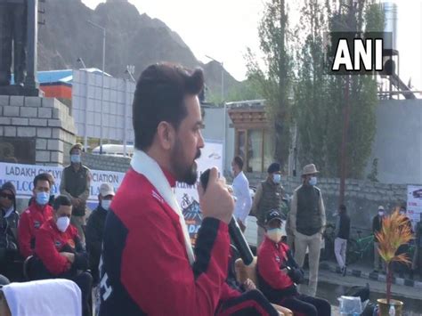 Fit India Movement: Anurag Thakur flags off cycle rally in Leh