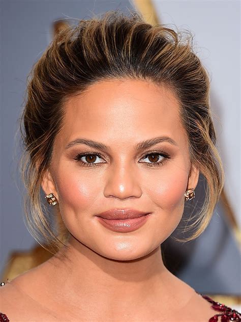 Chrissy Teigen Pictures - Rotten Tomatoes