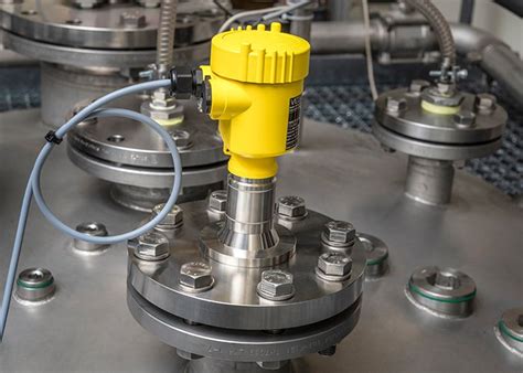 The new radar level sensor THE 6X® - VEGA