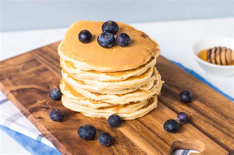 Easy Fluffy Pancakes Recipe
