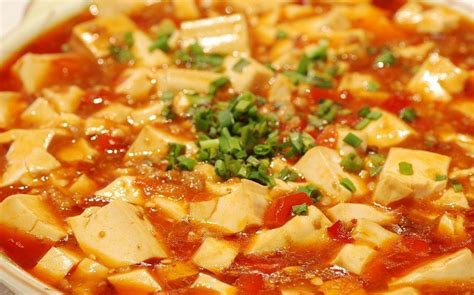 《镜箱豆腐》外形周正，内藏乾坤，一口下去鲜嫩味醇,美食,菜谱,好看视频