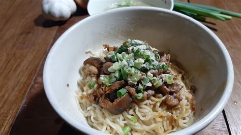 RESEP MIE AYAM JAMUR   CHICKEN NOODLE   YouTube