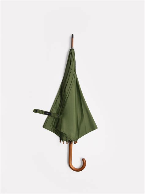 The Commuter – Love Pangolin