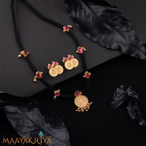 Lakshmikasu Necklace Set – Maayakriya