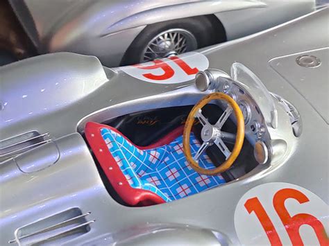 1954 Mercedes-Benz W196 #16 J.M. Fangio 1:18 CMR scale model car ...