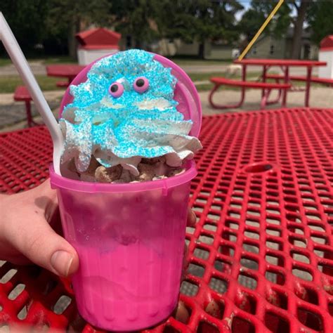 Mickey's Dairy Twist - Homemade Ice Cream & American Classics