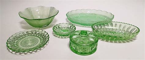 Lot - A collection of Vintage Green glassware
