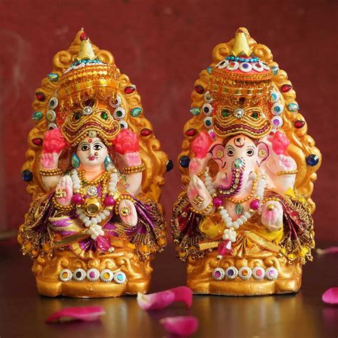 Buy | Lord Laxmi Ganesh Pair Mitti Terracotta Clay Idol | Tied Ribbons