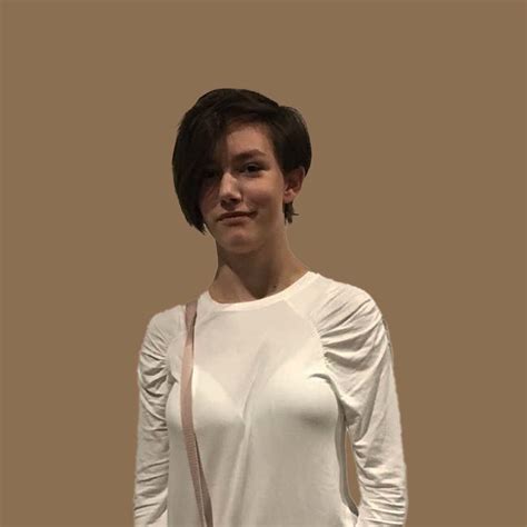 Rain Brown - Age, Bio, Birthday, Family, Net Worth