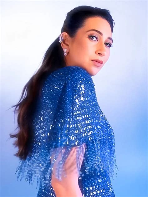 Buy Karisma Kapoor In Double Dynamite Ear Cuff Online - Ishhaara