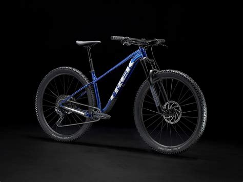 Trek Roscoe 8 Hardtail Mountain Bike 2022 Mulsanne Blue