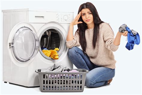 Neeravi Laundry| Best laundry service in Kochi | Laundry service near me