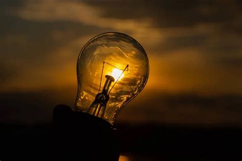 Entrepreneurship and Light Bulb 的图像结果