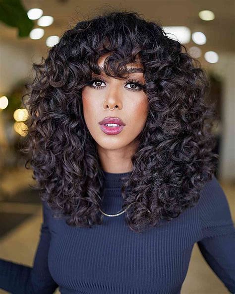 Wavy Hairstyles With Bangs For Black Women