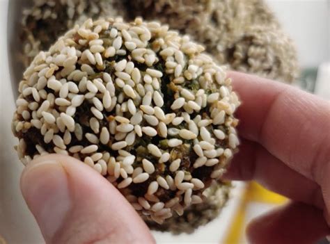 Crusted Falafels – Tata Simply Better