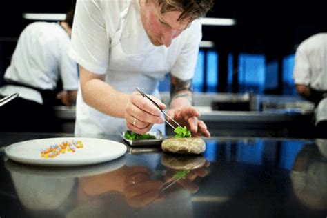 10 Best Norway Restaurants For Every Kind Of Hunger-Pang!