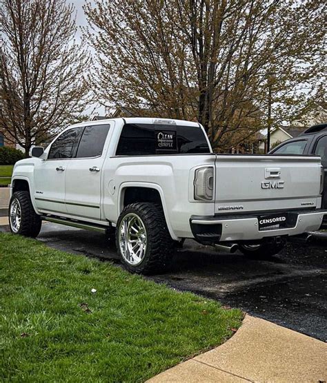2016-2018 GMC Sierra Factory Denali Colormatched Tail lights – Premium Retros