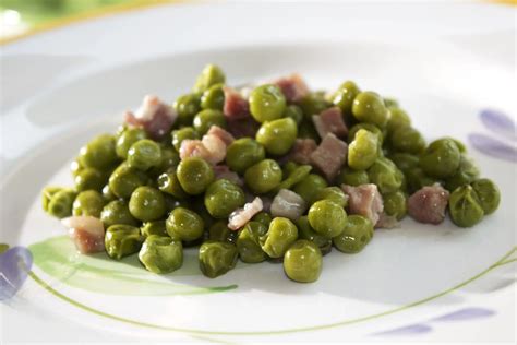 Peas with Ham: A Spanish Classic with Green Peas and Savory Ham - The ...