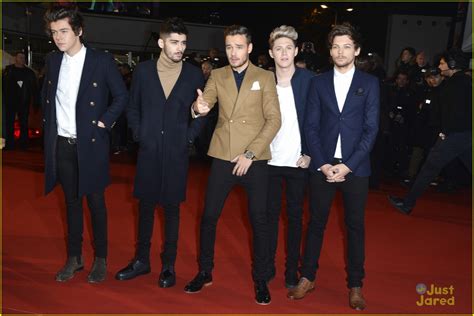 One Direction Red Carpet 的图像结果