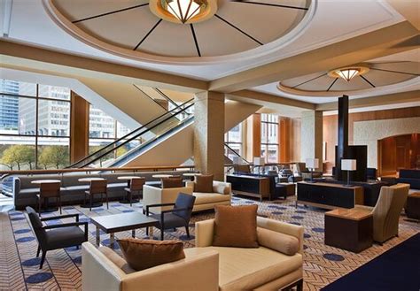 Sheraton Grand Chicago Riverwalk Pool: Pictures & Reviews - Tripadvisor