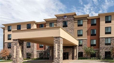 COMFORT SUITES GREENVILLE - Hotel Reviews, Photos, Rate Comparison ...